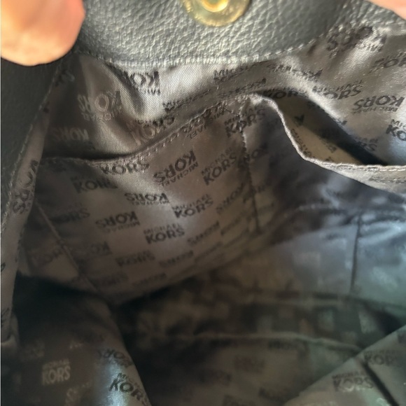 Michael Kors Pebble Leather Large Tote - Picture 9 of 12